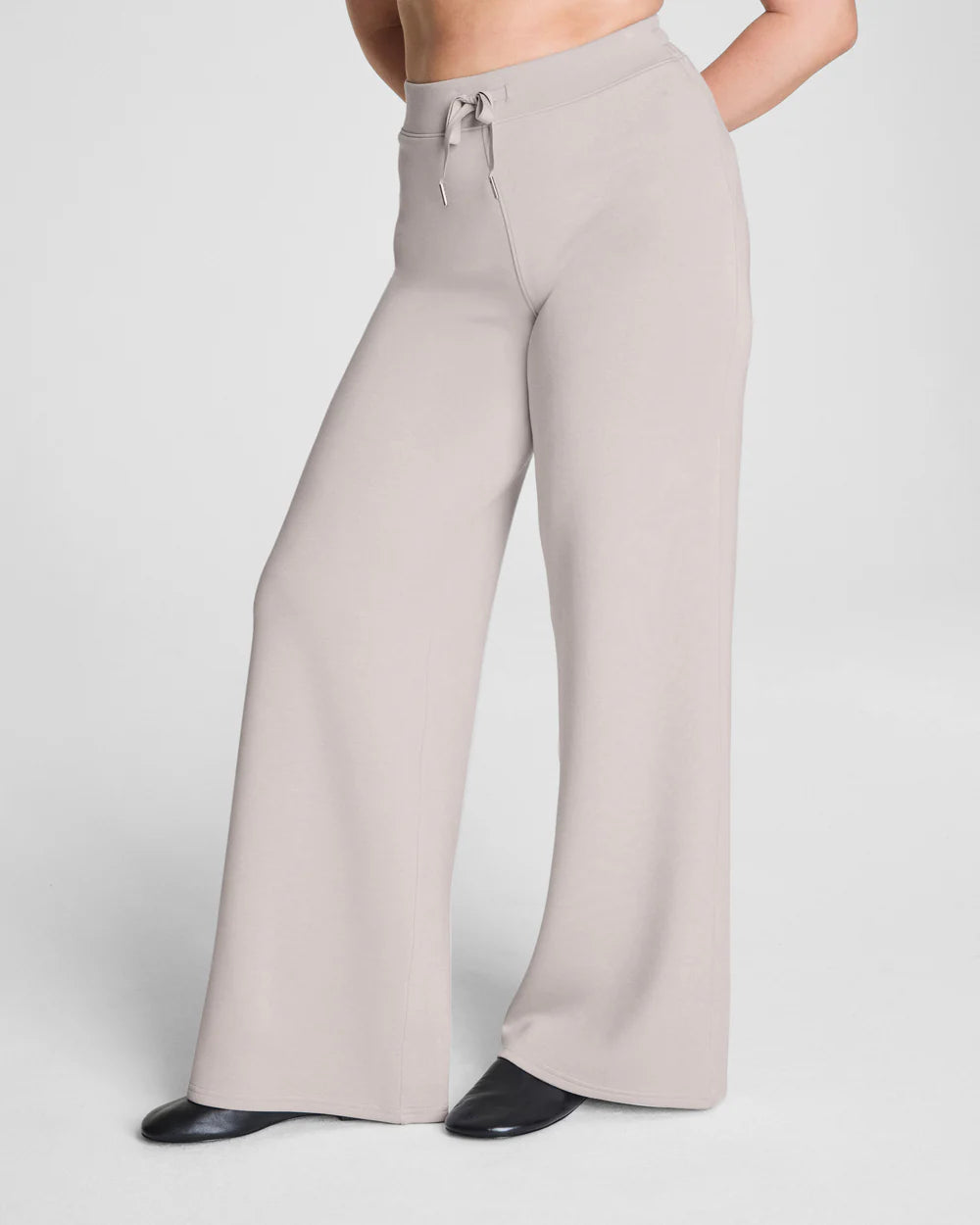 AirEssentials Wide Leg Pant