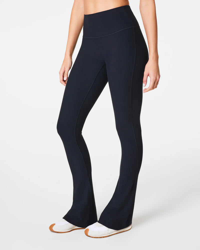 Onform Flare Pant